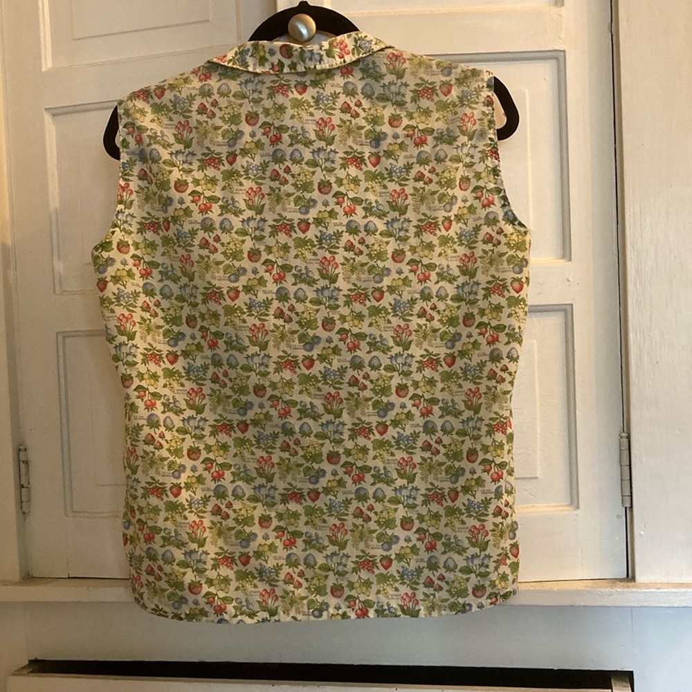 Cream Sleeveless Blouse with Peter Pan Collar fruit print vintage - Picture 6 of 8